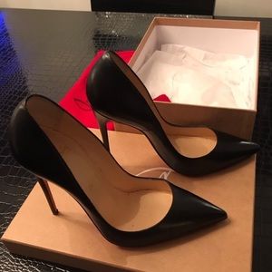 Christian louboutin black size 40